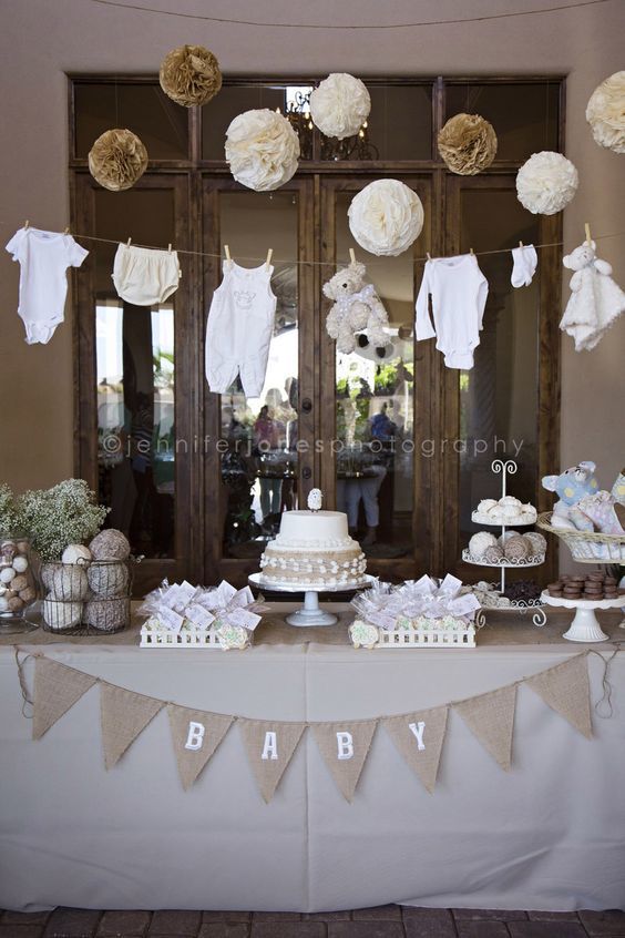 93 Beautiful & Totally Doable Baby Shower Decorations - Tulamama