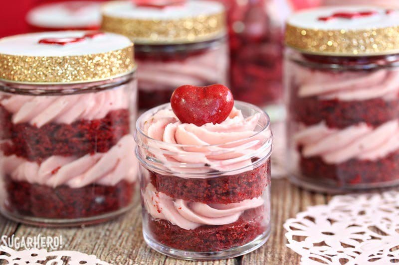 cake in a jar
