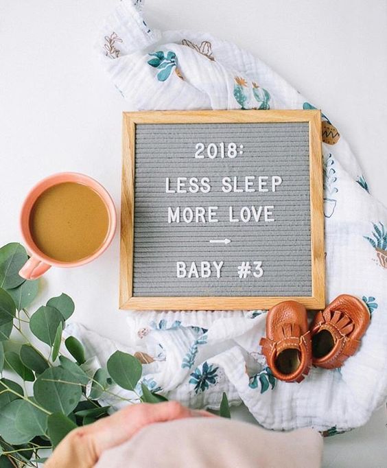Pregnancy Announcement ideas. This collection includes announcements to husband, to parents, to family, to grandma, to friends, and more. These pictures are great inspiration for first, second and 3rd baby. Lots of funny, creative images for sibling announcements as well. #pregnancyannouncement #pregnant