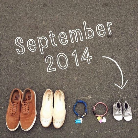 Pregnancy Announcement ideas. This collection includes announcements to husband, to parents, to family, to grandma, to friends, and more. These pictures are great inspiration for first, second and 3rd baby. Lots of funny, creative images for sibling announcements as well. #pregnancyannouncement #pregnant