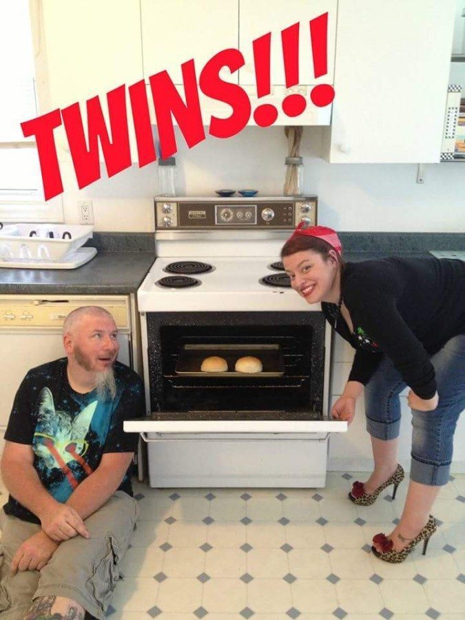 pregnancy announcement twins