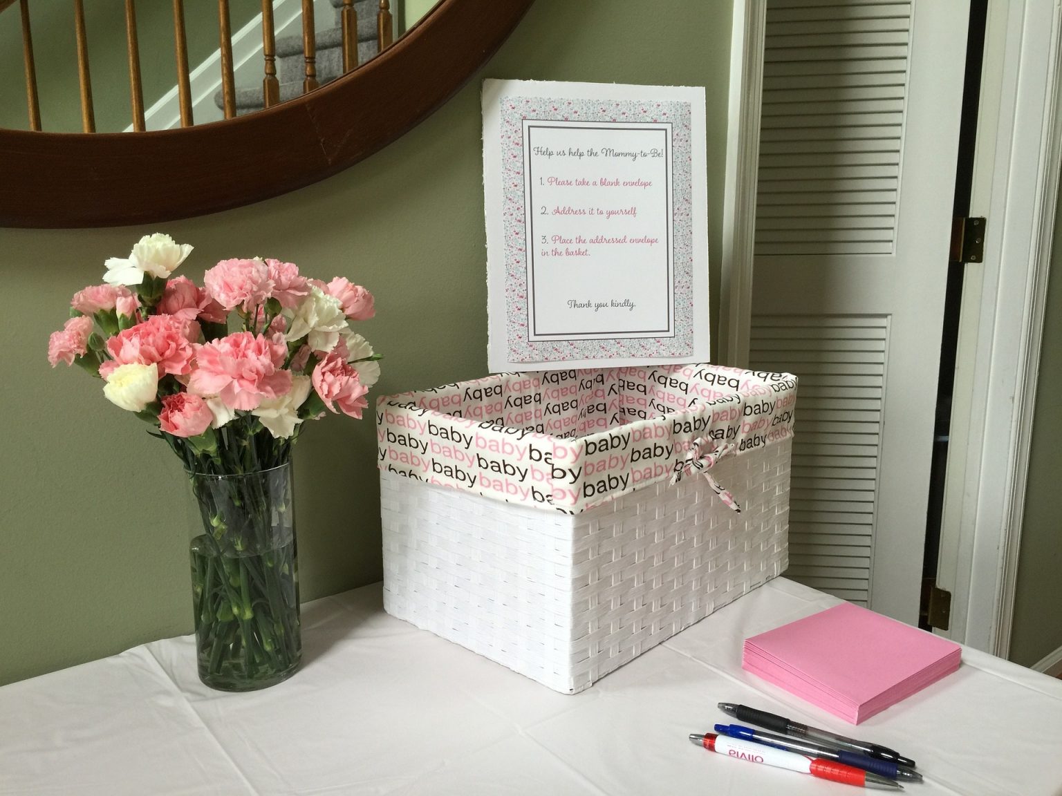 Expert Tips on How To Host A Baby Shower That Everyone Will Remember