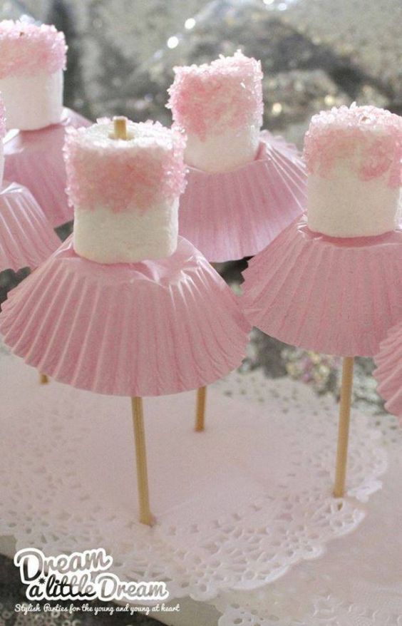 Baby shower cookies 46