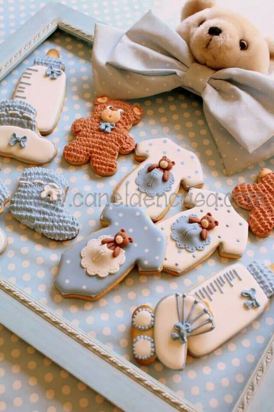 Baby shower cookies 57