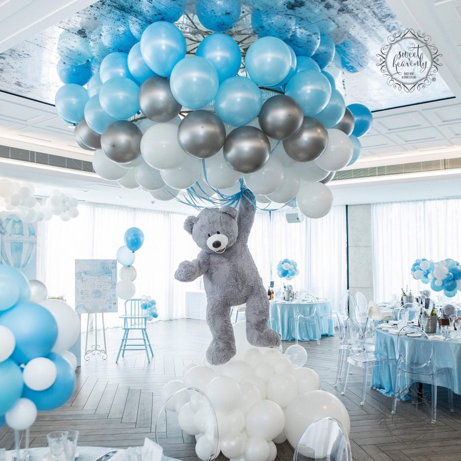 teddy bear with balloons baby shower