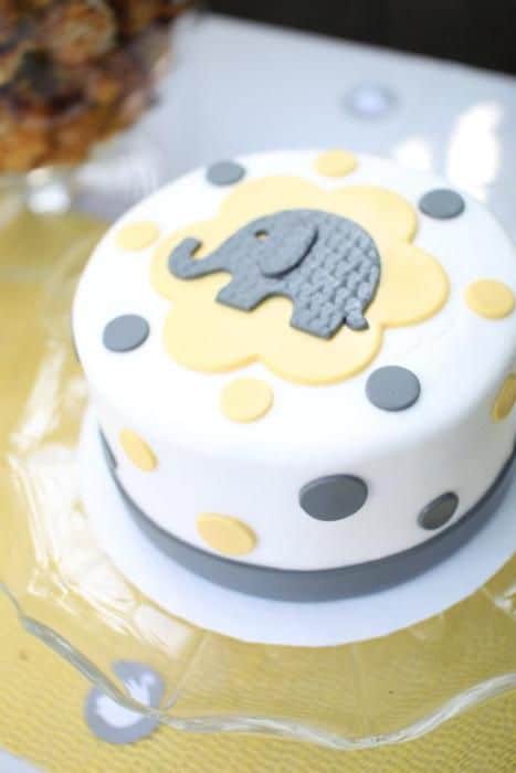 baby shower cakes 31