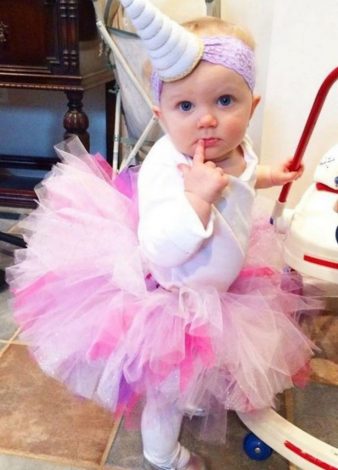 Baby Halloween costumes for girls and for boys. Lots of funny and unique ideas for twins, for mom and baby, for newborns, for baby in a stroller or baby in a carrier or wagon. #babyhalloween #costumes #scary
