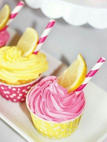 Baby Shower Cupcakes for girls, boys and neutral showers. This collection includes cupcake ideas for woodland, elephant, boho, floral, rustic, pink, baby blue, animal baby shower themes, and a lot more. Some ideas are DIY simple and easy to make yourself, some are inspiration for you to take to your baker. #babyshower