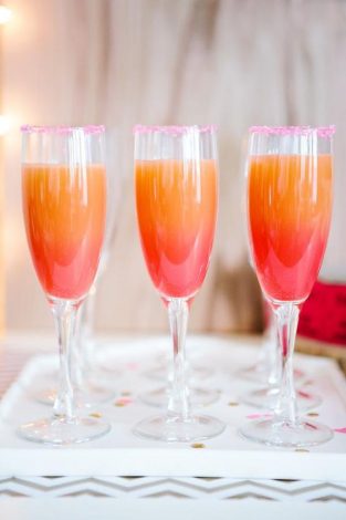 Fall Baby Shower Ideas. Click to find fun decorations and food ideas and recipes for your Autumn Baby Shower. Also find rustic ideas for favors, your baby shower cake, themes, cupcakes, cookies, centerpieces, prizes and invitations for boy and girl showers.