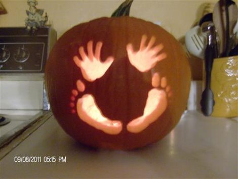 Planning a Baby Shower Halloween Theme Party? It's perfect whether you're having a girl or a boy.. Click for ideas on decorations, invitations, cake, food, drinks and more.