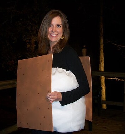 Pregnant Halloween Costumes | Click to see tons of cute and funny costume ideas for couples, family, with toddler and painted belly. See "scary" costumes, zombie, pregnant skeleton, unicorn, kangaroo, avocado, pumpkin, Disney, Monsters Inc... and much more.