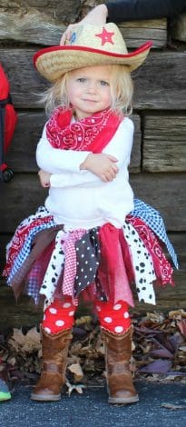 The Best Toddler Costumes. Funny, cute and unique toddler Halloween costume ideas for boys and girls. Some costumes include scary, deer, unicorn, matching with siblings, witch, and more. Click for easy homemade DIY costume ideas.