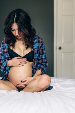 Maternity Photos. Lots of ideas with husband and single mom. Different themes include outdoor, fall, winter, summer, with toddler, and much more.