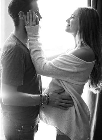 Maternity Photos. Lots of ideas with husband and single mom. Different themes include outdoor, fall, winter, summer, with toddler, and much more.