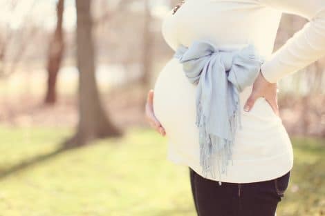 Maternity Photos. Lots of ideas with husband and single mom. Different themes include outdoor, fall, winter, summer, with toddler, and much more.