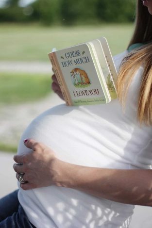 Maternity Photos. Lots of ideas with husband and single mom. Different themes include outdoor, fall, winter, summer, with toddler, and much more.