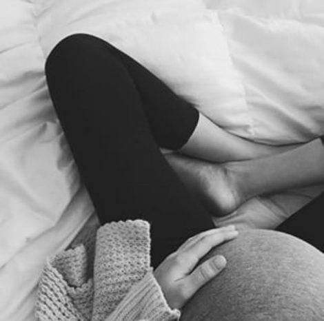 Maternity Photos. Lots of ideas with husband and single mom. Different themes include outdoor, fall, winter, summer, with toddler, and much more.