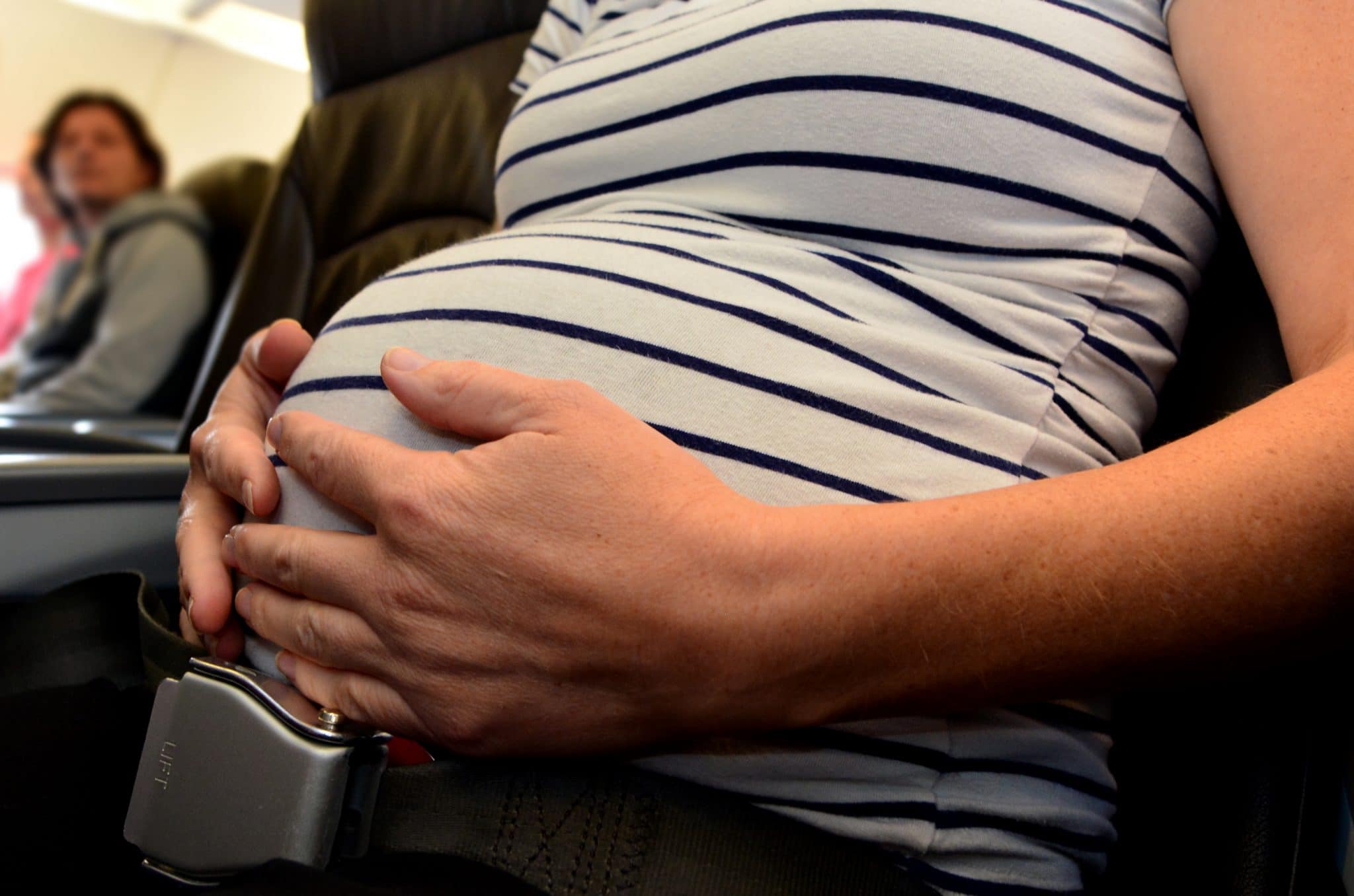 Flying While Pregnant Here's What You Actually Need To Know Tulamama