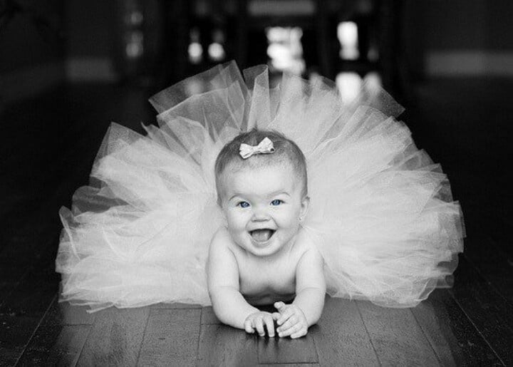 50 Beautiful Newborn Baby Photography ideas and Photo Tips for Beginners