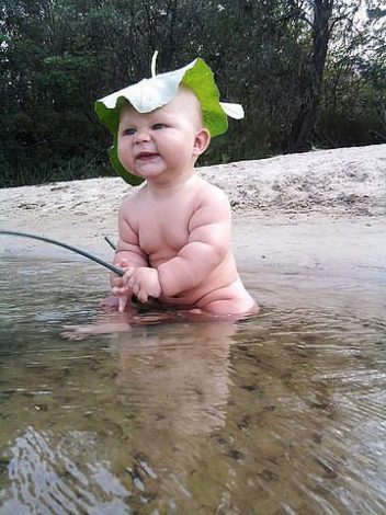 Seriously the most cute baby photos you have ever seen ! このページでは、そんな「かわいい」赤ちゃんの写真をご紹介します。 これらは、女の子や男の子の写真撮影、屋内または屋外に最適です。 #babyphotos #cutebabies