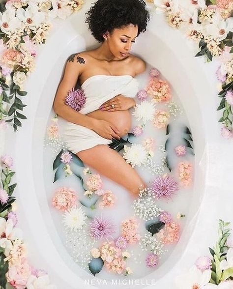 Milk bath photography ideas. Click to see lots of great DIY ideas for your photoshoot, including for maternity, baby, kids, face only, boudoir, with flowers, outdoor and more. Also see pro tips on how you can do it yourself. #milkbath