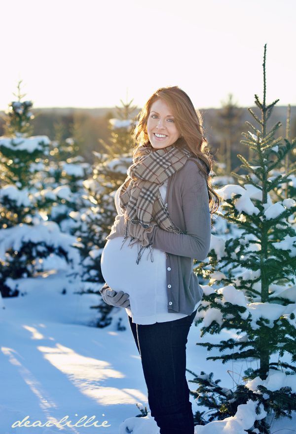 The Prettiest Winter Maternity Photoshoot Ideas