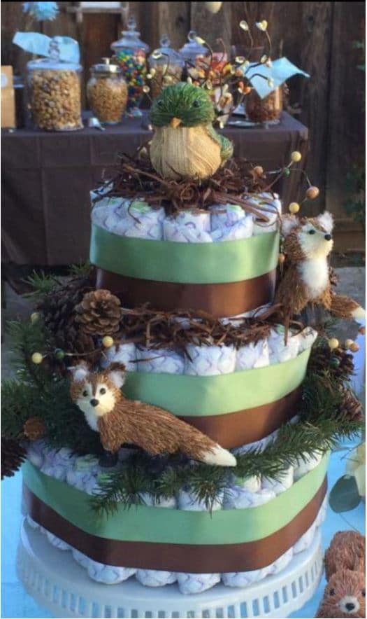 Woodland Baby Shower Theme. This is a great theme for a girl or a boy. It’s kind of rustic, very natural and oh-so-cute. Click to see decoration and food ideas, as well as favors, centerpieces, invitations, printables and more. #woodlandtheme #babyshower