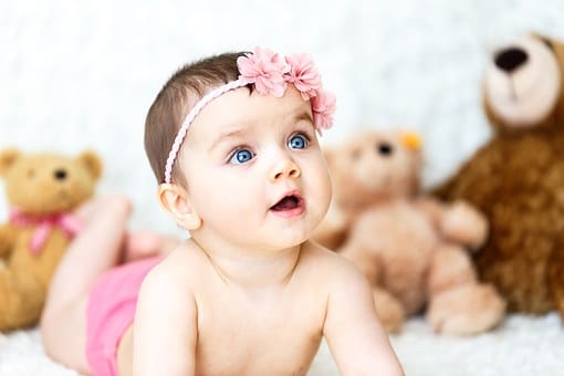 Comprehensive list of unique and uncommon girl names that are cute and beautiful. Meanings and pronounciation also included. Pin it. #babynames #uniquenames