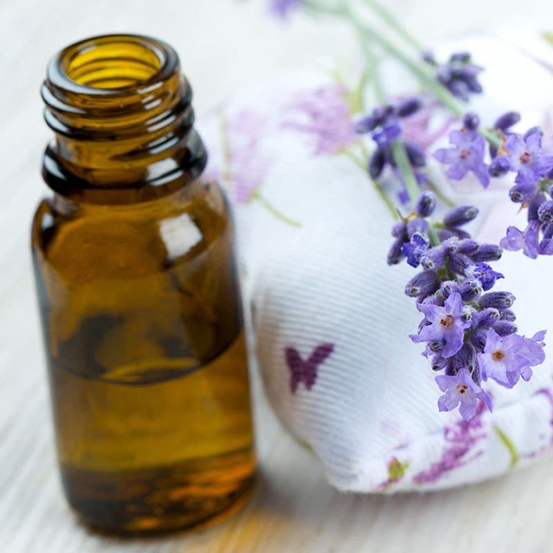 Essential oils for teething