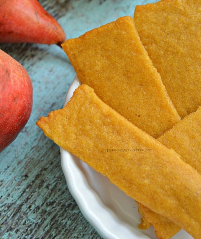 Recipes For Homemade Baby Teething Biscuits. This is a great recipe resource for easy, DIY baby cookies. Various healthy recipes to choose from like sweet potato, gluten free, rice cereal, pumpkin, applesauce, banana, and more. Pin it. #teething #teethingbabies