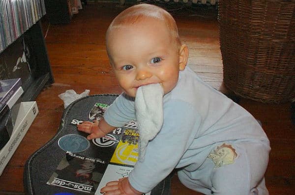 Looking for baby teething remedies that actually work? This is a comprehensive list of teething remedies to choose from. They include natural homemade remedies like frozen breast milk, DIY baby popsicles, remedies with essential oils, etc. These remedies can be used at nighttime for sleep, for 4 months old and beyond for toddlers, for molars, for your infant. Pin it. #teething #remedies