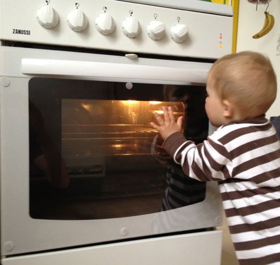 https://tulamama.com/wp-content/uploads/2019/10/baby-proof-oven-lock.jpg