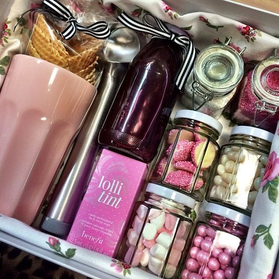 christmas gift baskets for moms