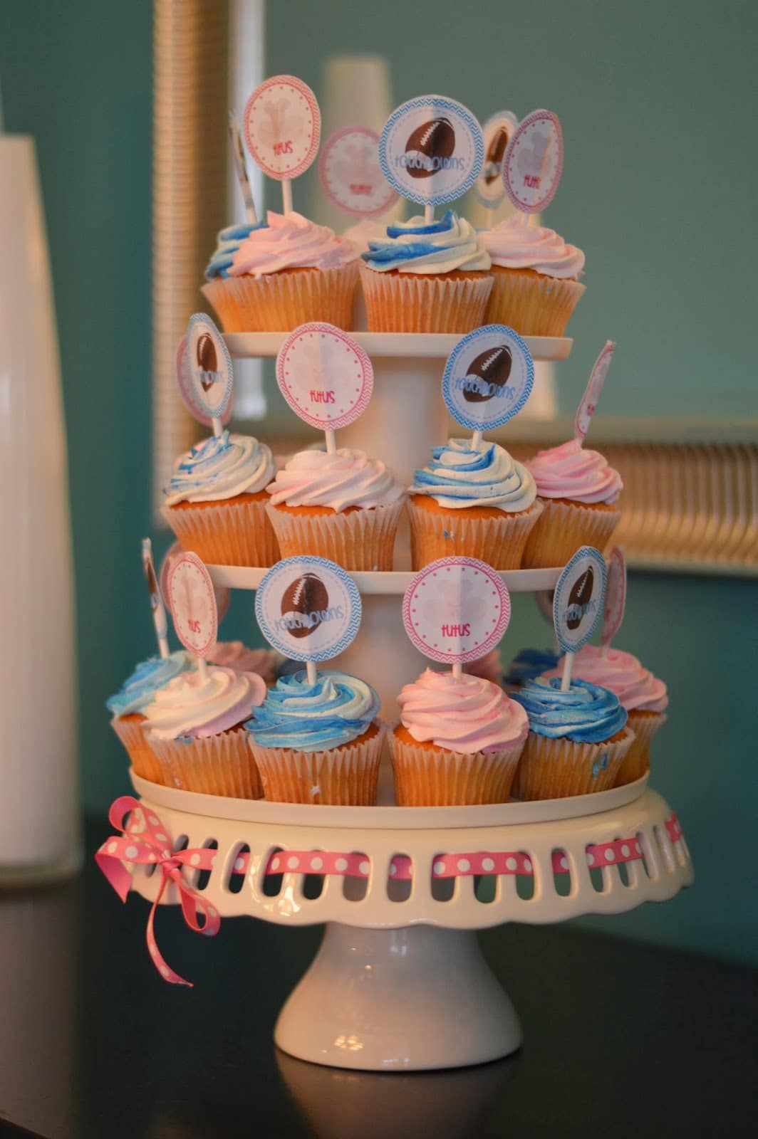 Easy Gender Reveal Cupcakes To Inspire You Tulamama   Gender Reveal Cupcake Sport Min 