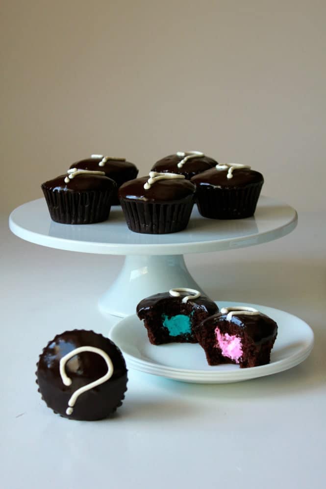 Gender Reveal Cupcakes | Click to see tons of really great pink and blue cupcake ideas to inspire you, plus easy DIY instructions on how to make your own homemade recipe. Pin it. #genderreveal #babyshower #toppers #Simple