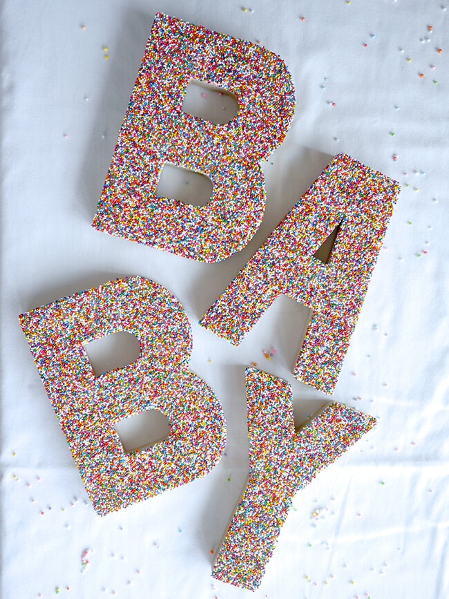 Baby Sprinkle Ideas | Beautiful ideas for boys, for girls and gender neutral parties. Included are simple yet elegant ideas you can totally DIY. #babyshower #secondbaby #pregnant