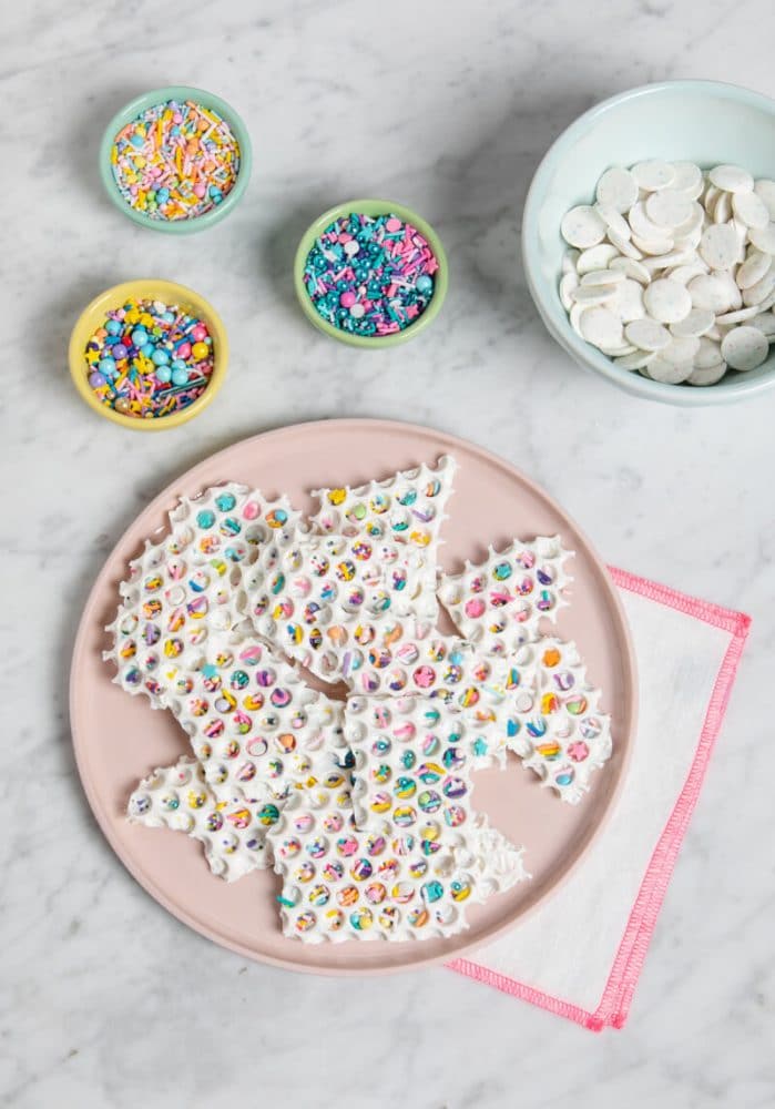 Baby Sprinkle Ideas | Beautiful ideas for boys, for girls and gender neutral parties. Included are simple yet elegant ideas you can totally DIY. #babyshower #secondbaby #pregnant