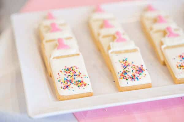Baby Sprinkle Ideas | Beautiful ideas for boys, for girls and gender neutral parties. Included are simple yet elegant ideas you can totally DIY. #babyshower #secondbaby #pregnant