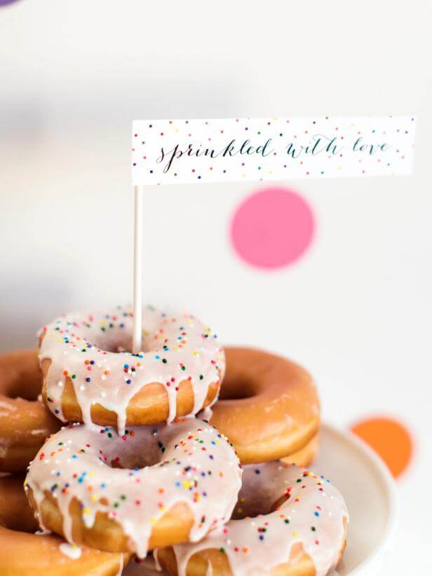 Baby Sprinkle Ideas | Beautiful ideas for boys, for girls and gender neutral parties. Included are simple yet elegant ideas you can totally DIY. #babyshower #secondbaby #pregnant