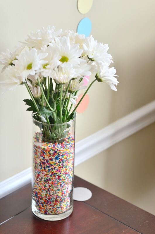 Baby Sprinkle Ideas | Beautiful ideas for boys, for girls and gender neutral parties. Included are simple yet elegant ideas you can totally DIY. #babyshower #secondbaby #pregnant