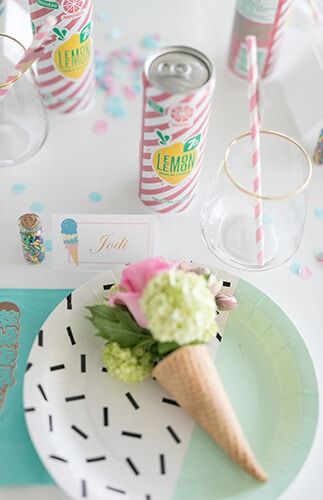 Baby Sprinkle Ideas | Beautiful ideas for boys, for girls and gender neutral parties. Included are simple yet elegant ideas you can totally DIY. #babyshower #secondbaby #pregnant