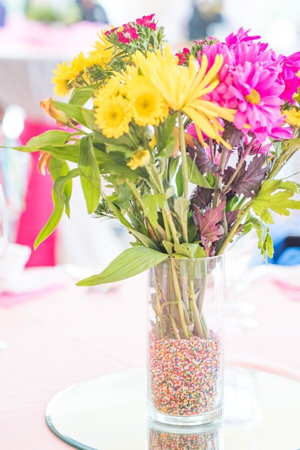 Baby Sprinkle Ideas | Beautiful ideas for boys, for girls and gender neutral parties. Included are simple yet elegant ideas you can totally DIY. #babyshower #secondbaby #pregnant