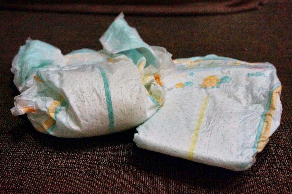 Diaper That Offer Wetness Indicator -